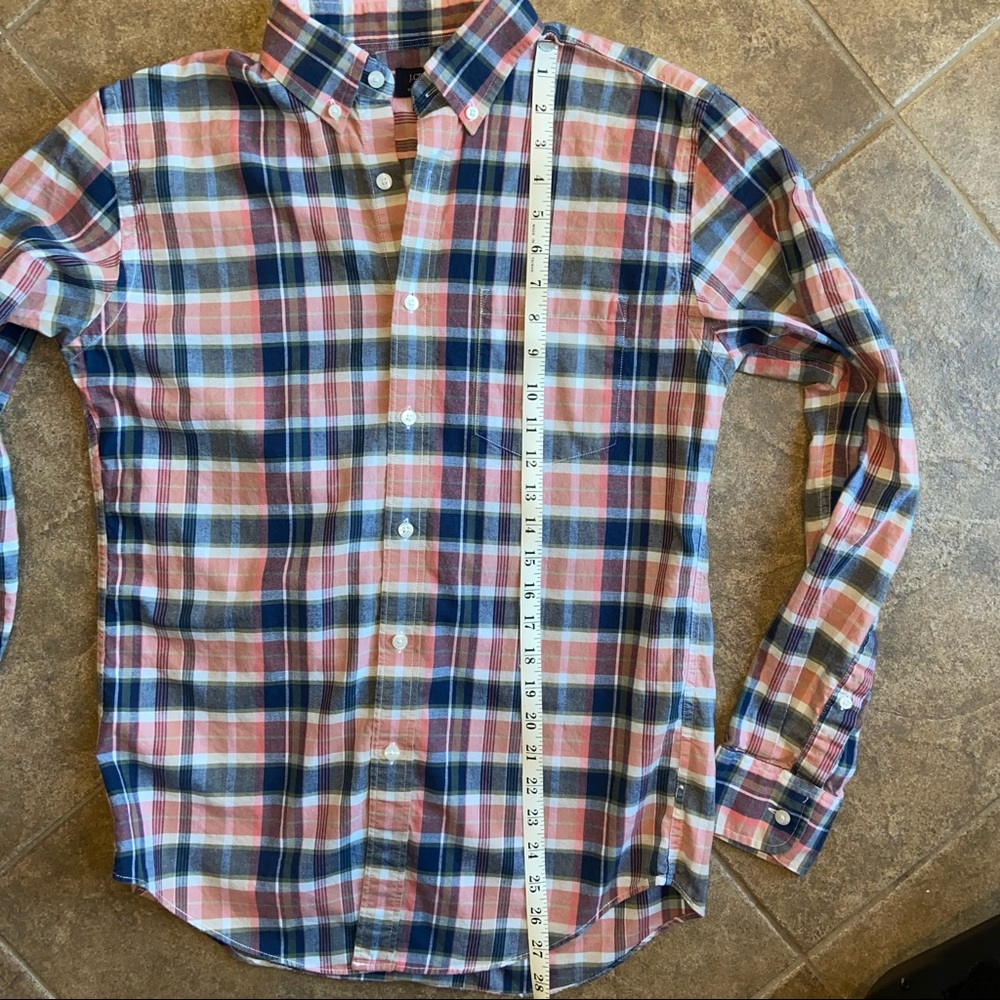LIKE NEW - J.Crew Plaid Button Up Shirt - Picture 5 of 10